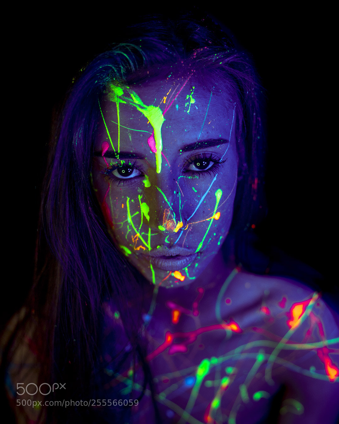 Canon EOS 6D Mark II sample photo. Glowing in color photography