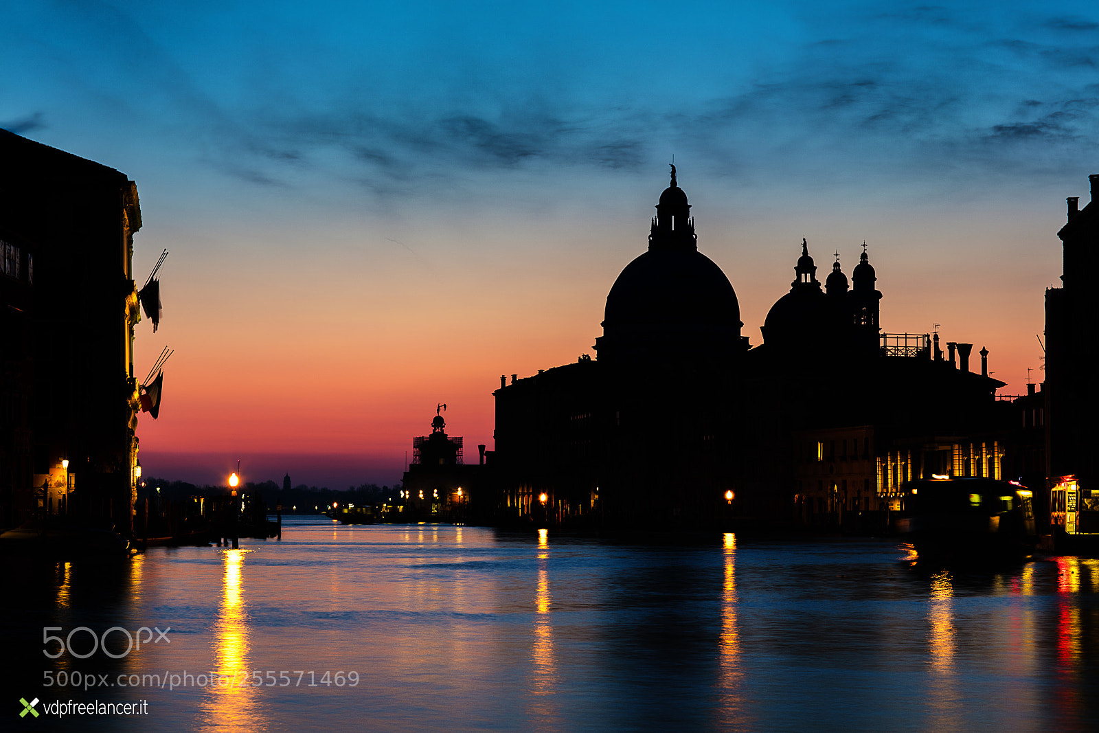 Canon EOS 5DS sample photo. Simply venice photography