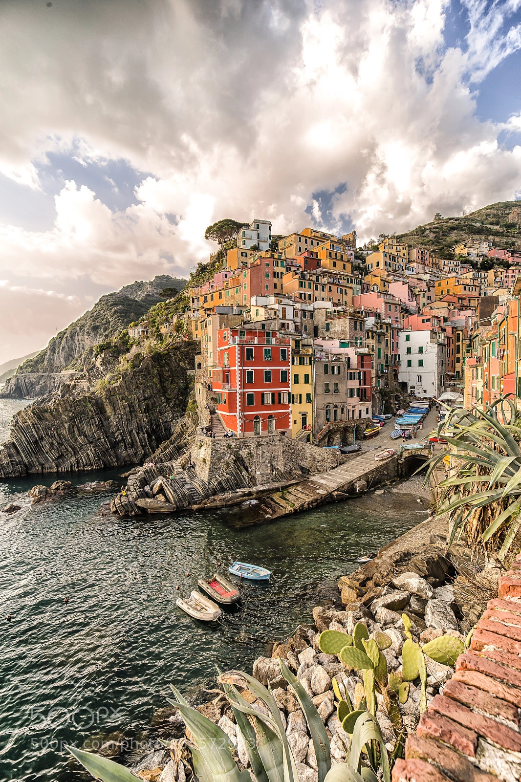 Canon EOS 6D sample photo. Clouds..
cinqueterre  photography