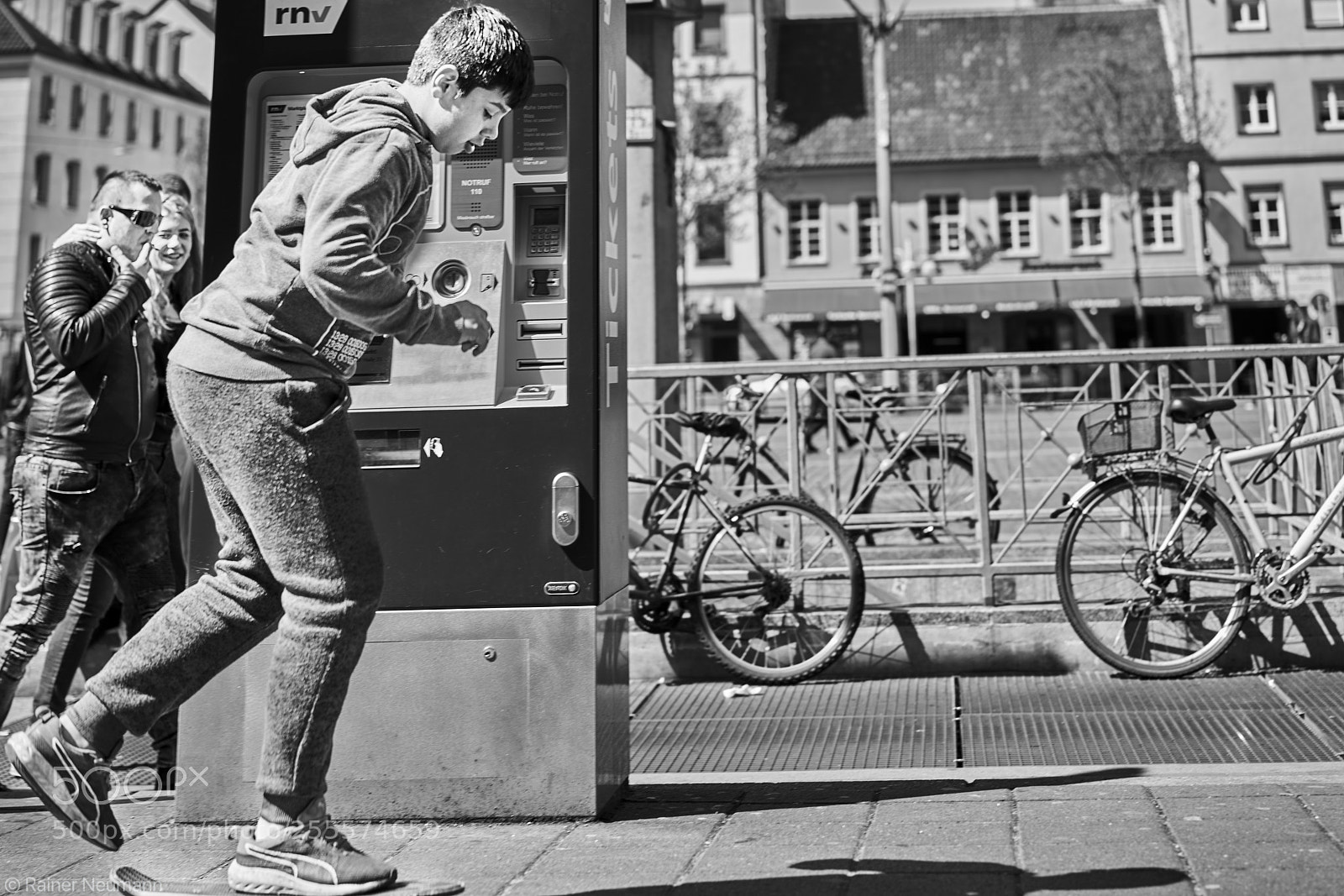 Sony a7R II sample photo. Junge auf skateboard b photography