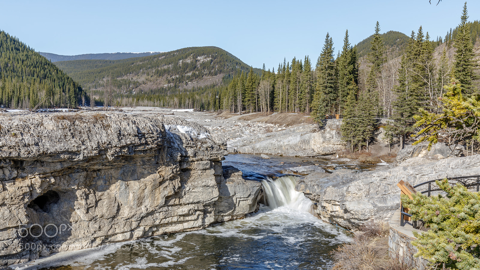 Canon EOS 5D Mark IV sample photo. Elbow falls photography