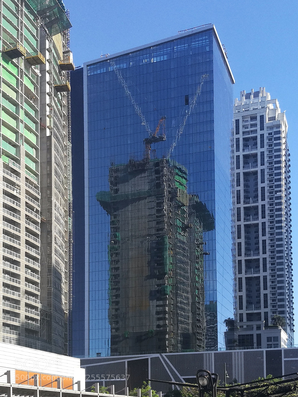 HUAWEI P9 Plus sample photo. Mirrored construction photography