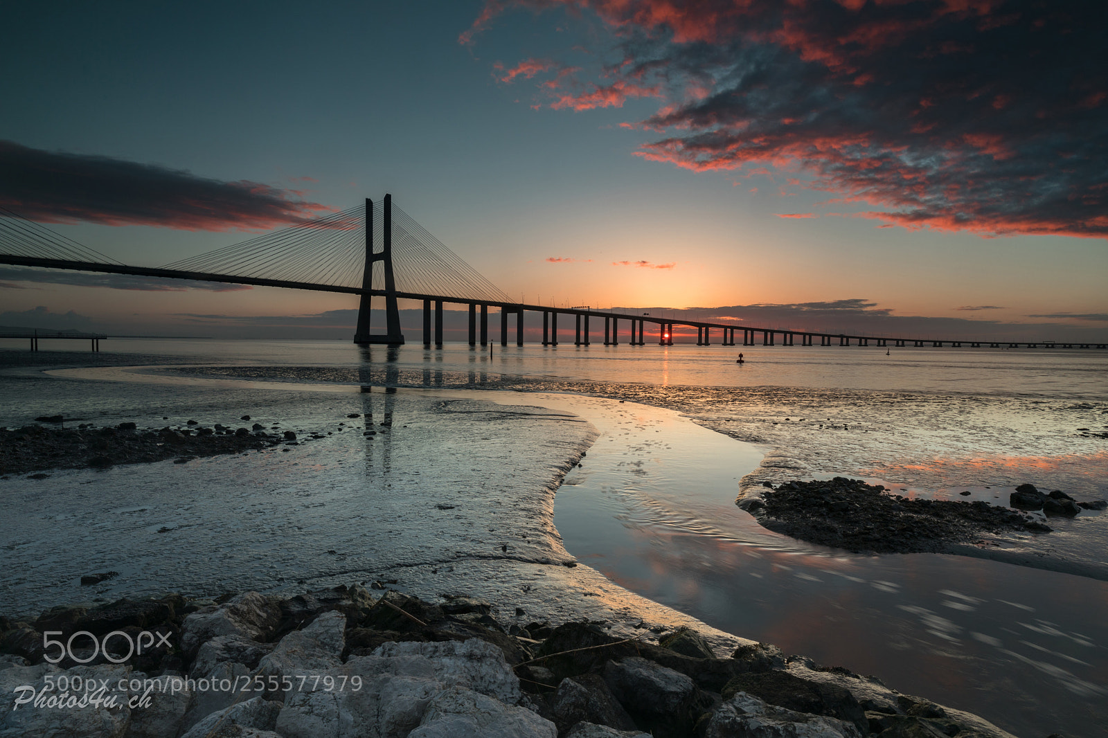 Canon EOS 5D Mark IV sample photo. Sunrise vasco da gama photography