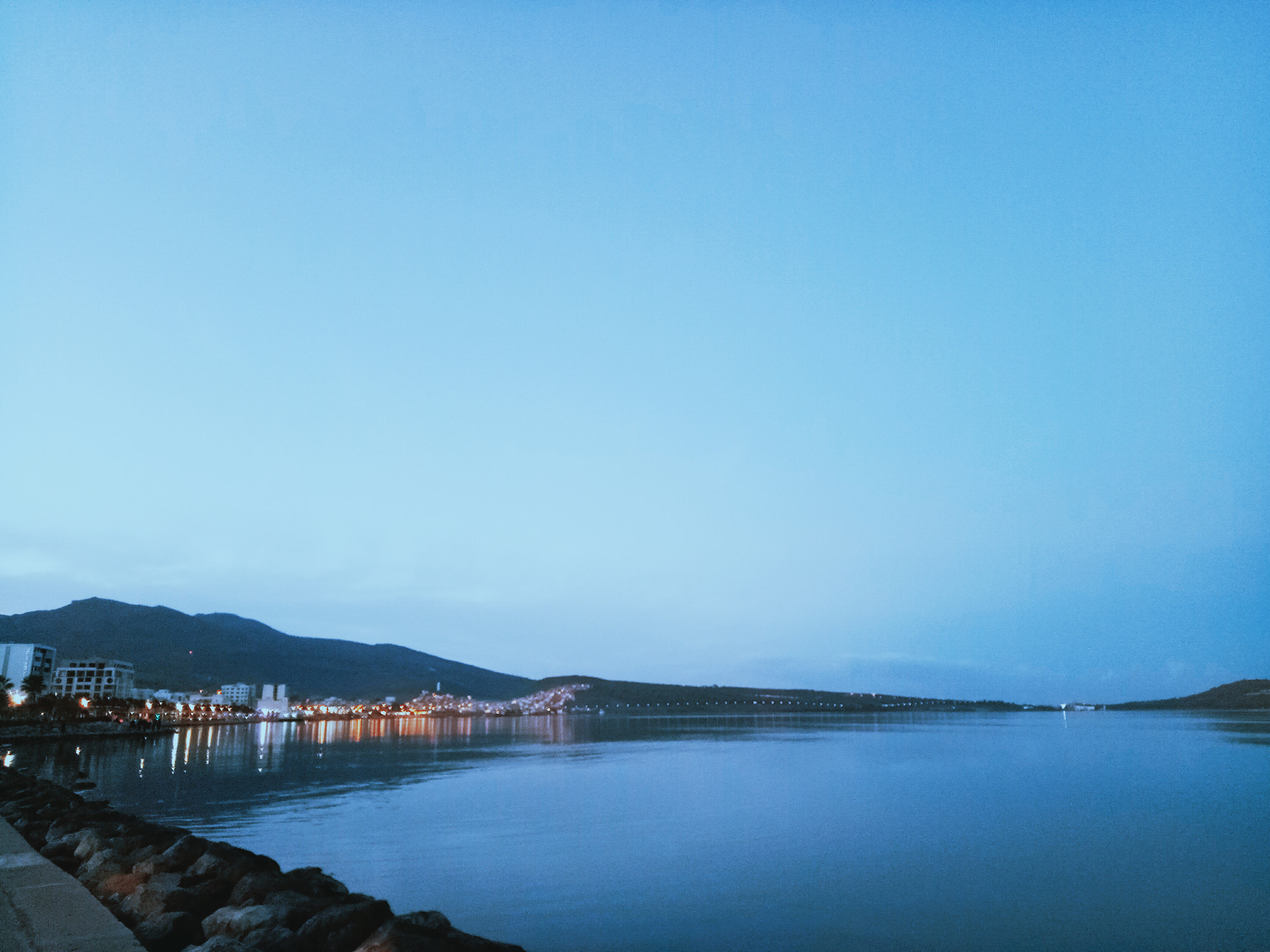 OPPO A1601 sample photo