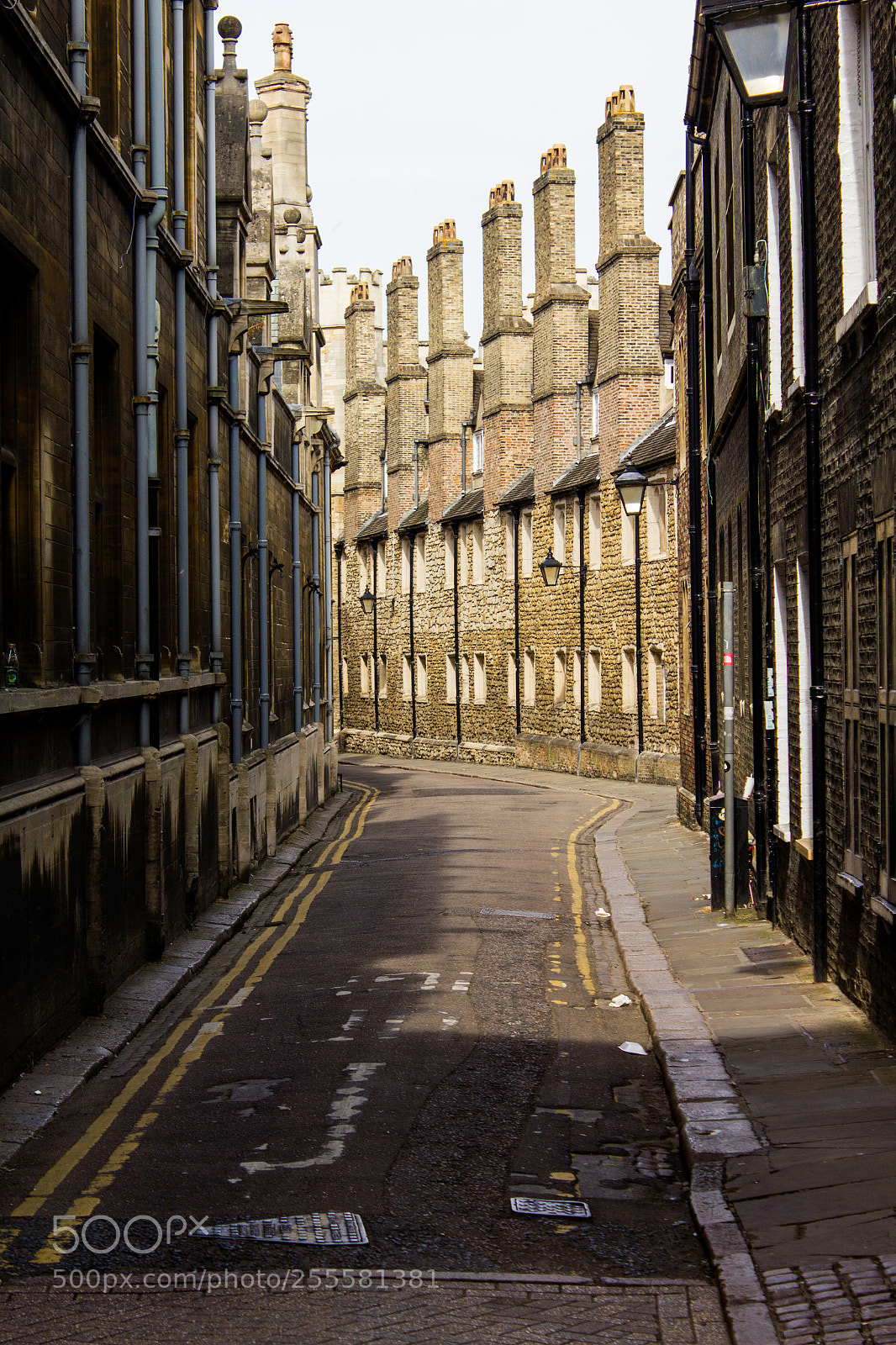 Canon EOS 550D (EOS Rebel T2i / EOS Kiss X4) sample photo. Trinity lane in cambridge photography