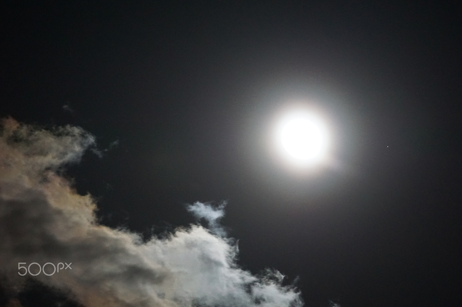Sony ILCA-77M2 sample photo. Moon and clouds photography