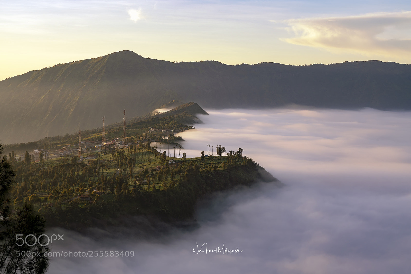 Sony a7R III sample photo. Low clouds at cemoro photography