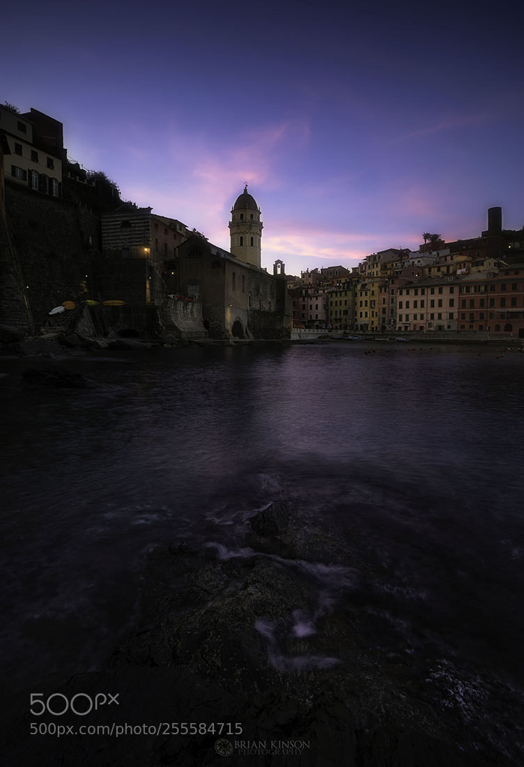Canon EOS 5D Mark IV sample photo. Vernazza sunrise photography