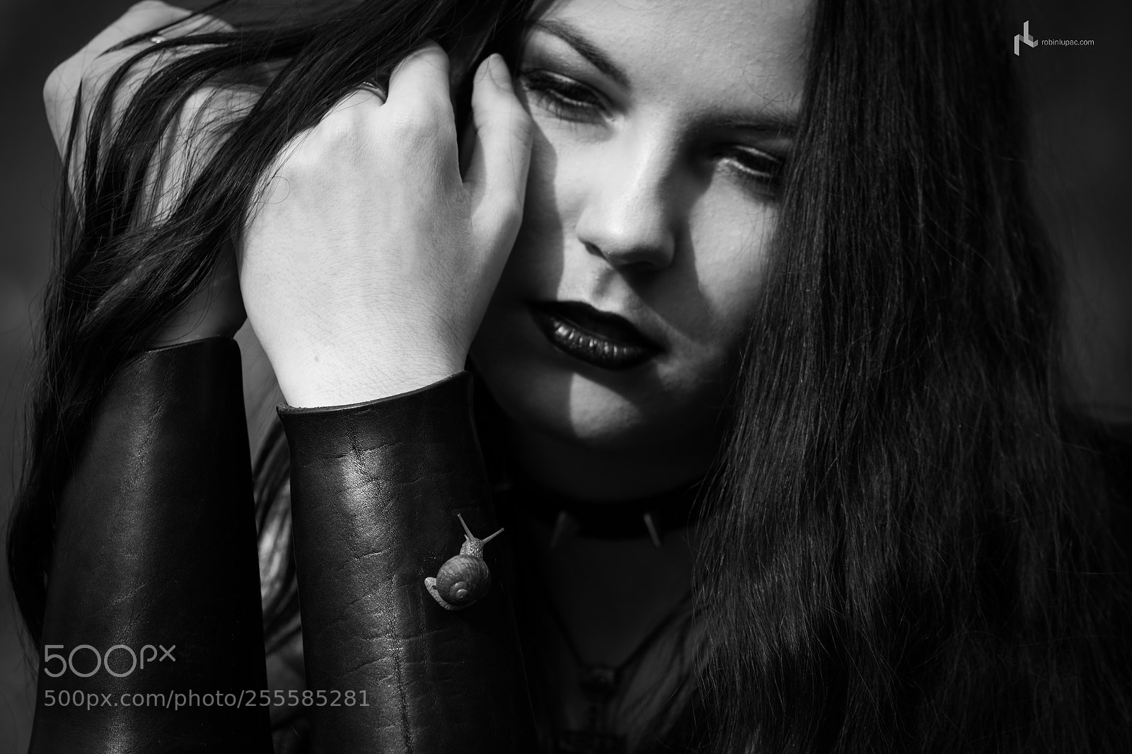 Canon EOS 6D sample photo. Snake lady photography