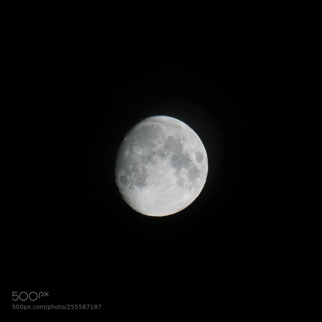 Panasonic Lumix DMC-G7 sample photo. Moon photography
