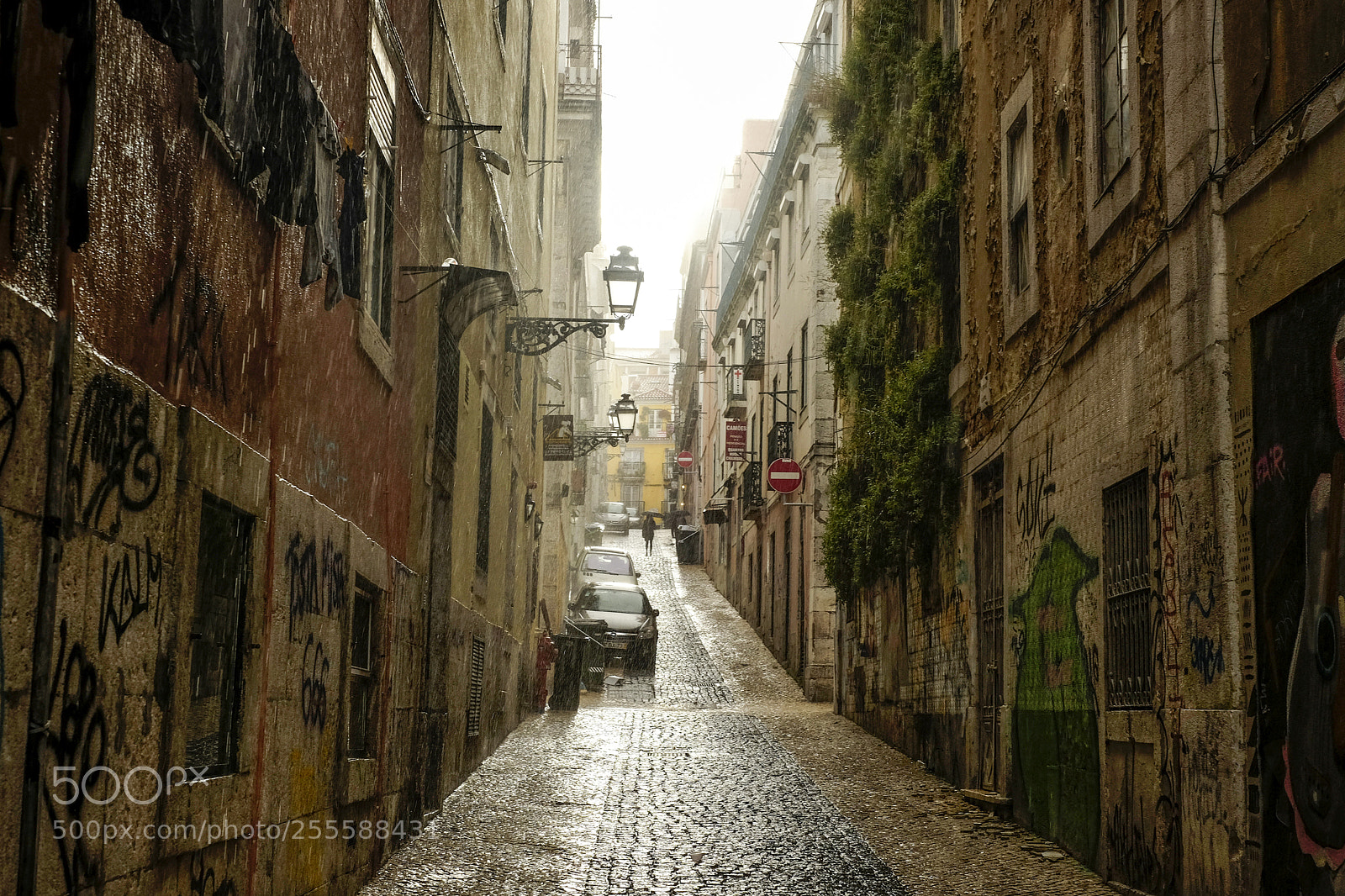 Fujifilm X-T1 sample photo. Bairro alto photography