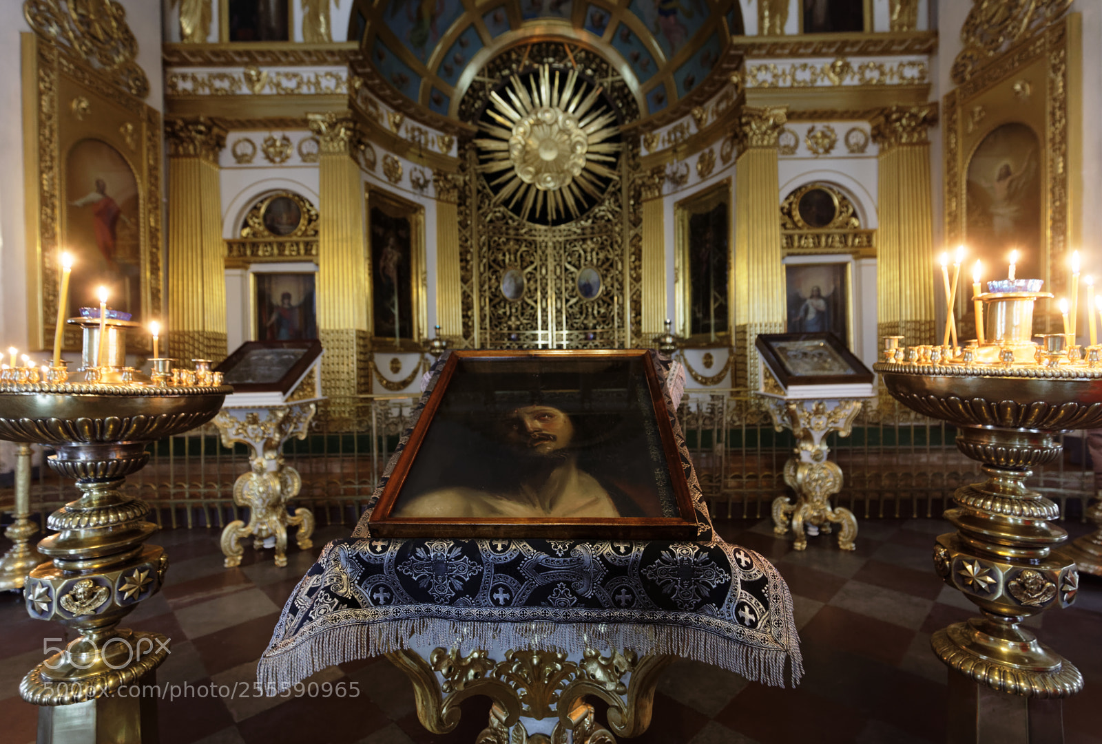 Canon EOS 5DS R sample photo. Icon in transfiguration cathedral photography