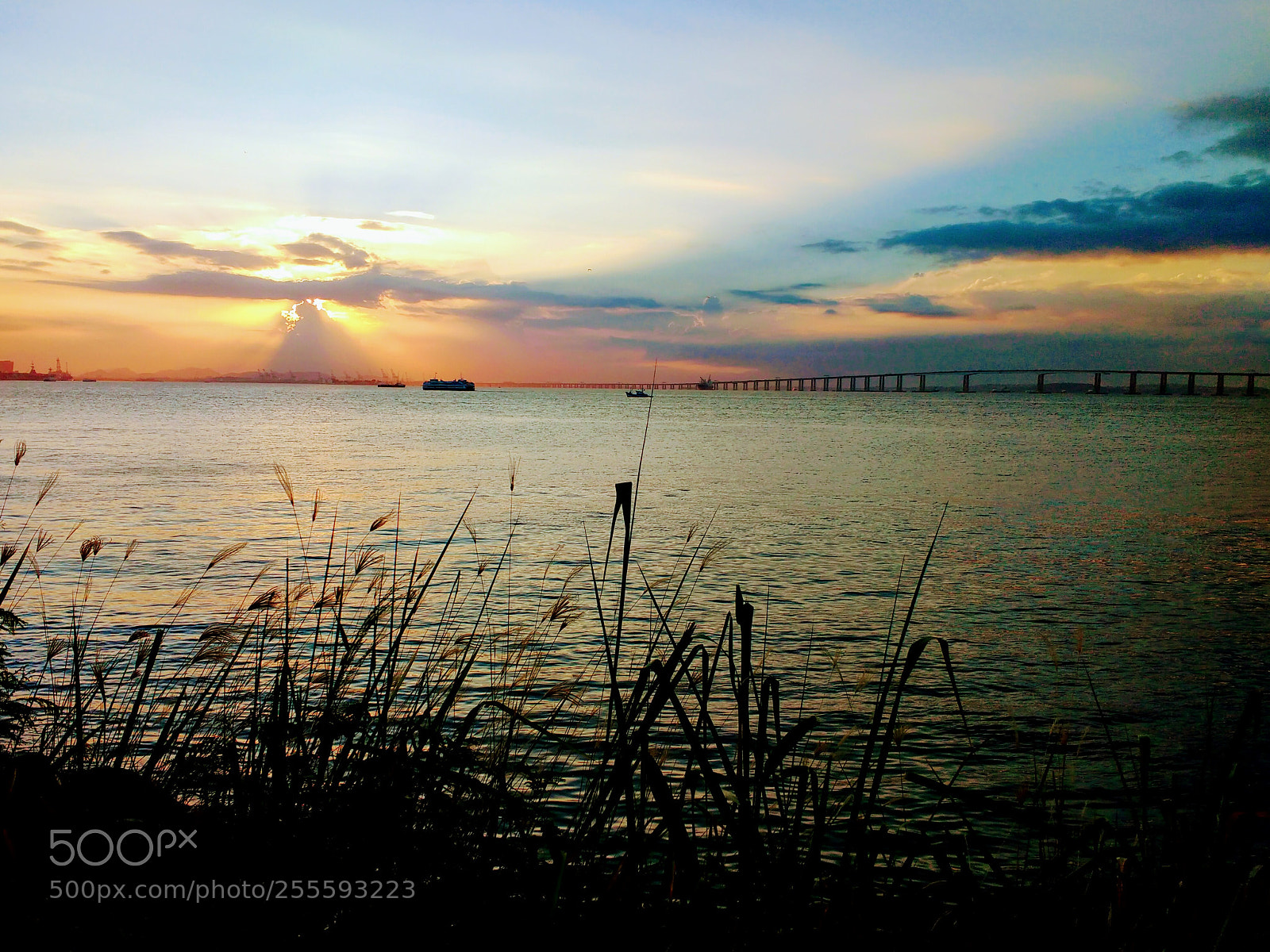Motorola MotoG3 sample photo. Sunset in guanabara bay photography