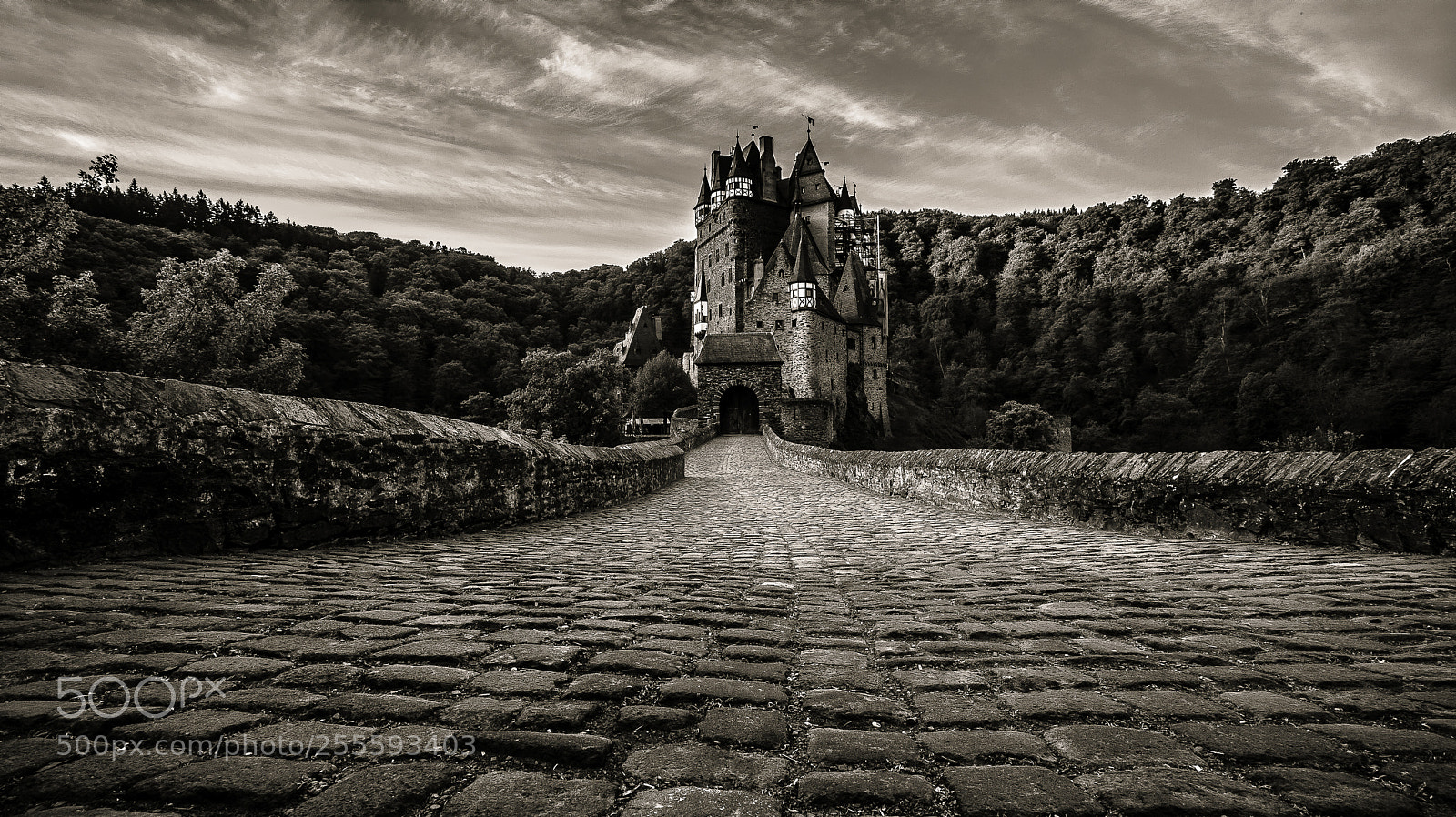 Canon EOS 6D Mark II sample photo. Burg eltz photography