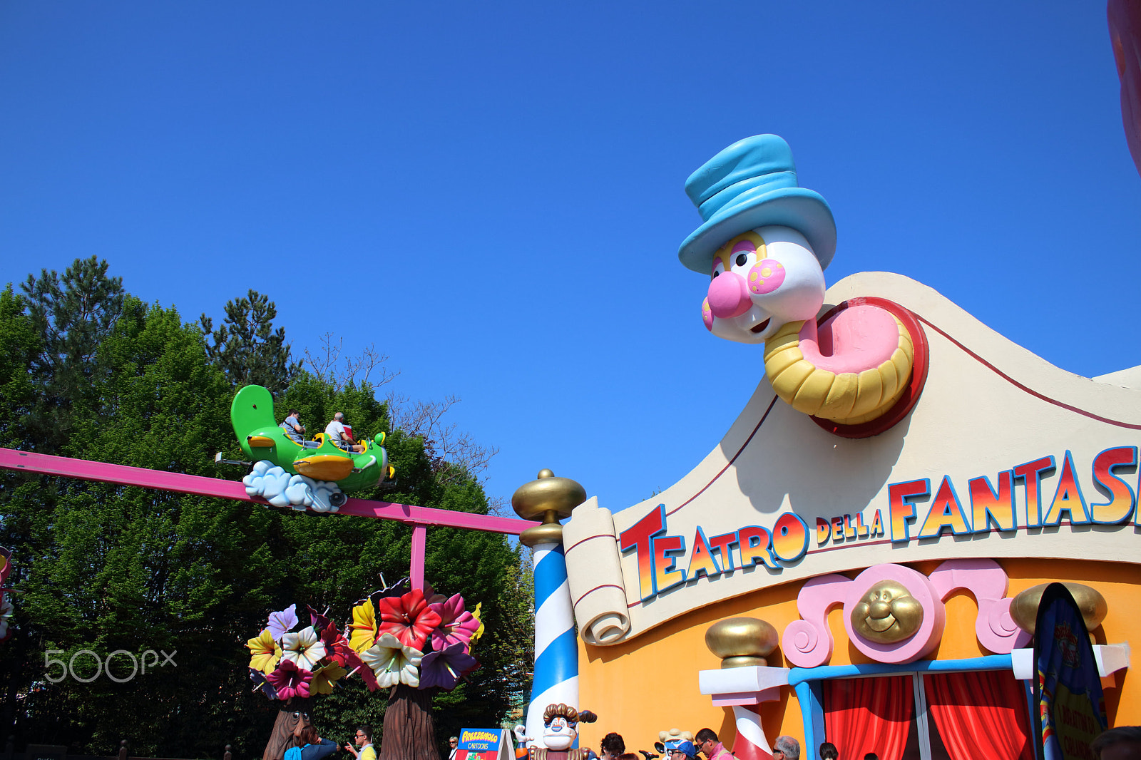 Canon EF-S 18-55mm F3.5-5.6 III sample photo. Gardaland magic circus 2018 photography