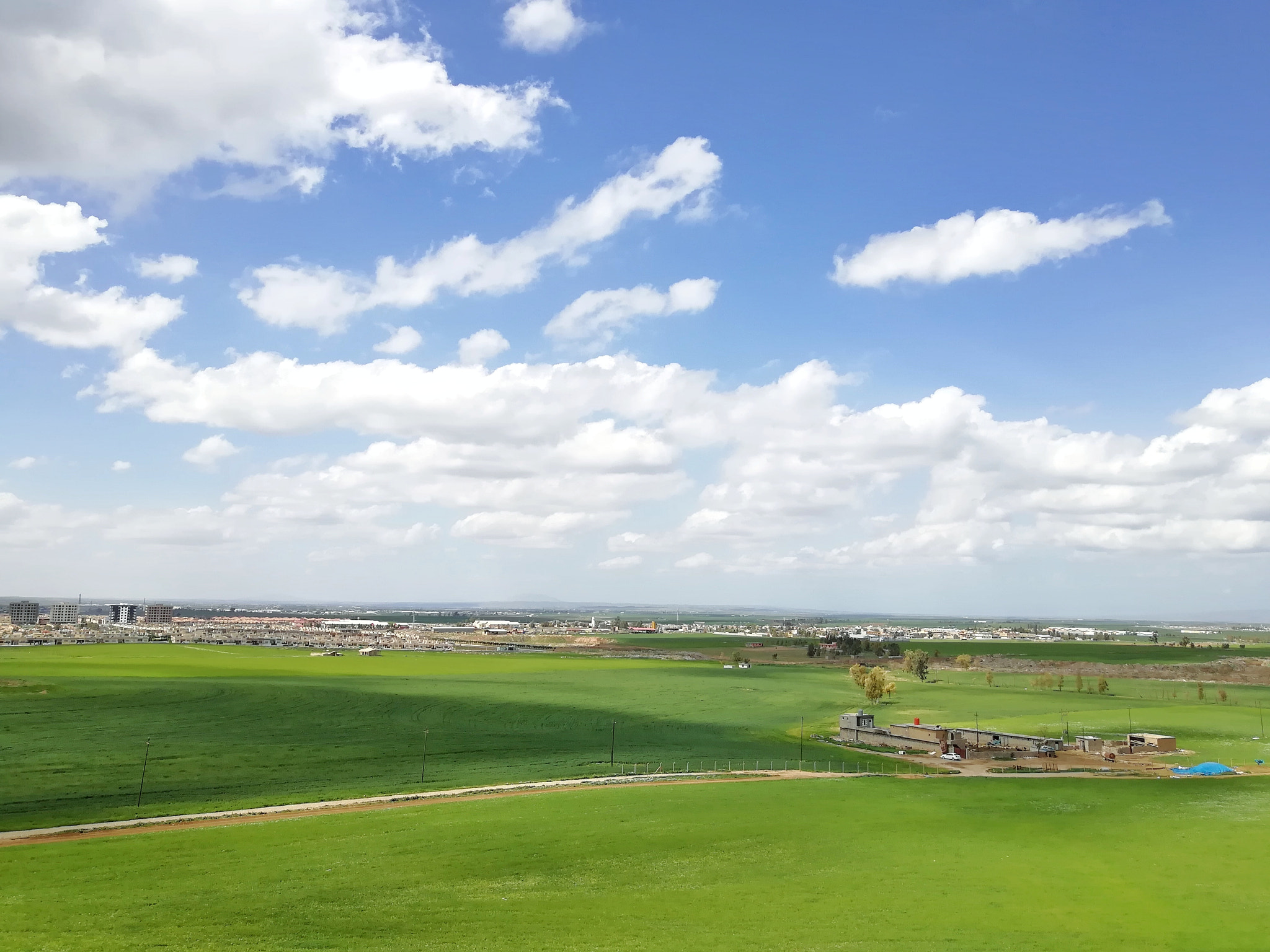 HUAWEI nova 2 Plus sample photo. Amazing farms photography