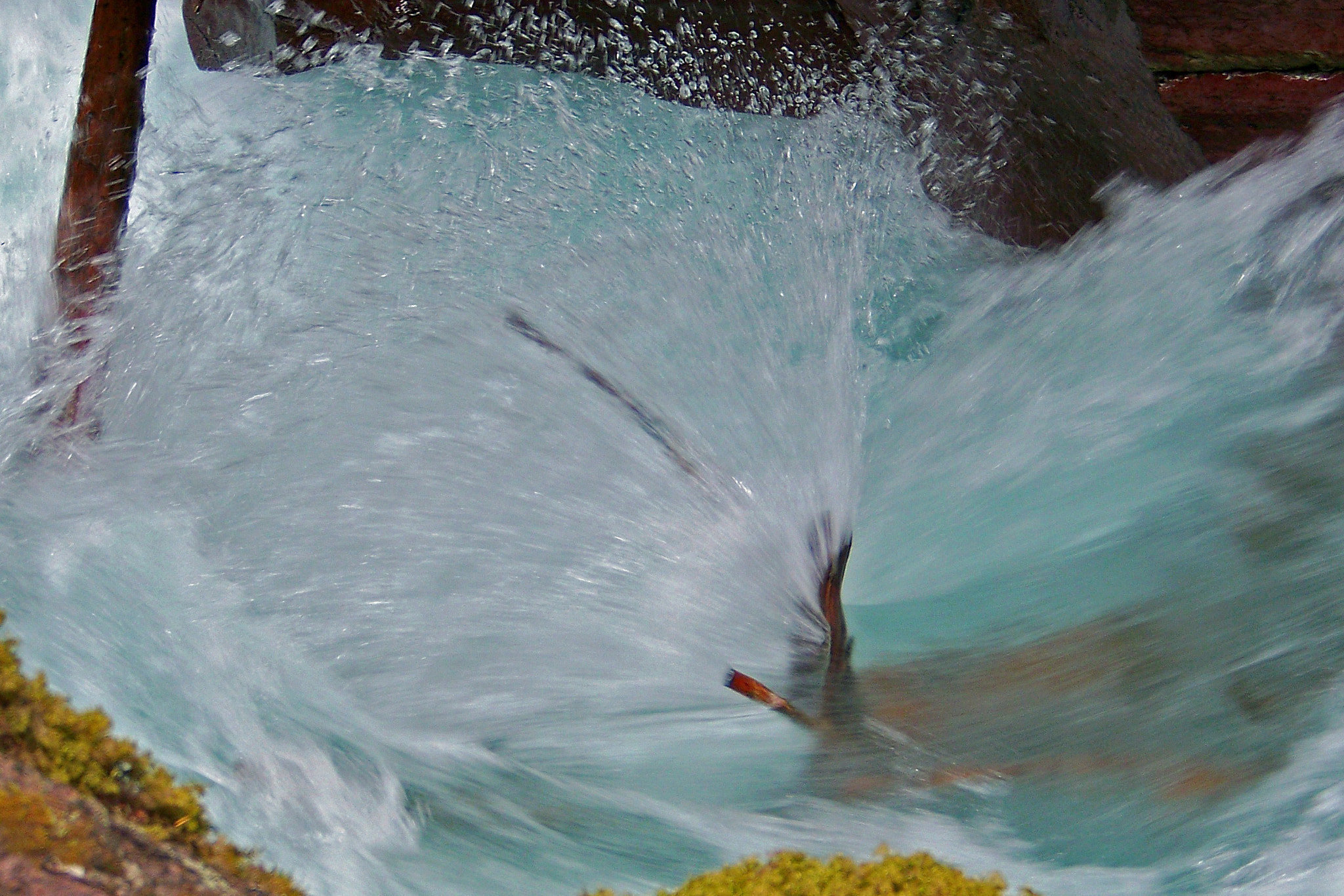 Kodak Z712 IS ZOOM DIGITAL CAMERA sample photo. Miniature rapids photography