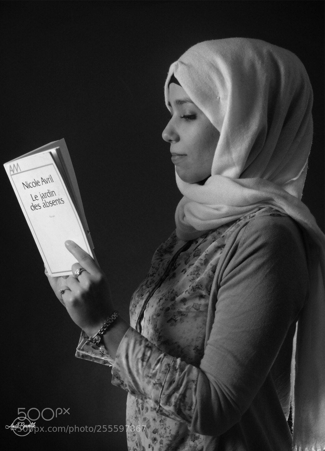 Canon EOS 70D sample photo. Reading is life photography