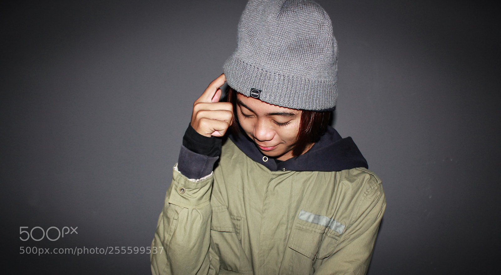 Canon EOS 550D (EOS Rebel T2i / EOS Kiss X4) sample photo. Im thinking how many photography