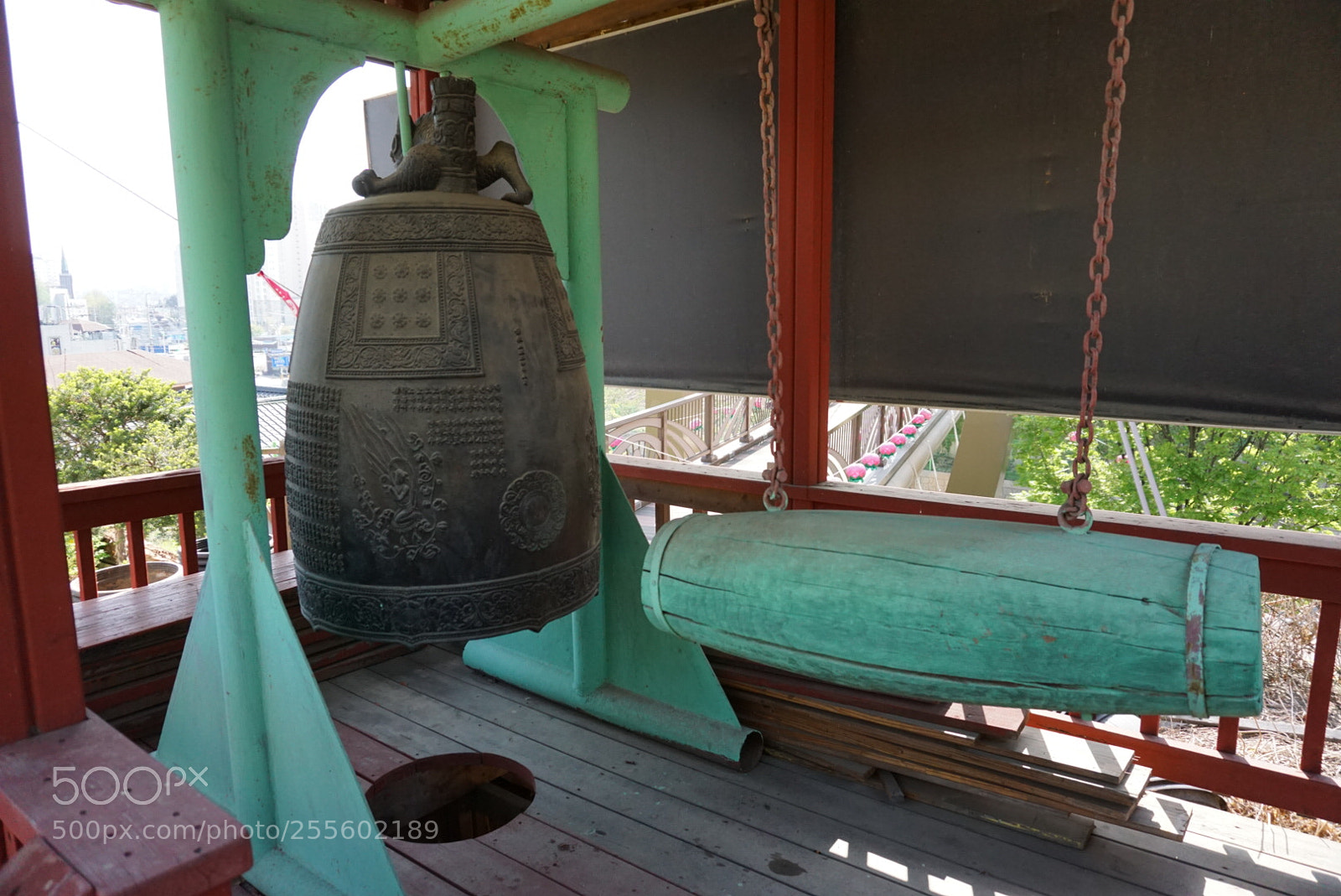 Sony a6000 sample photo. A war bell photography