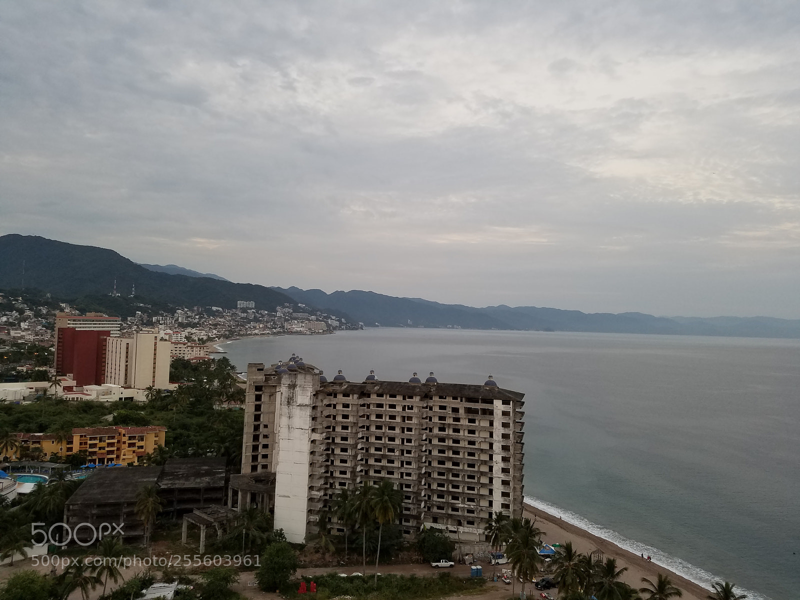 Samsung Galaxy S7 Edge sample photo. Abandoned hotel on the photography