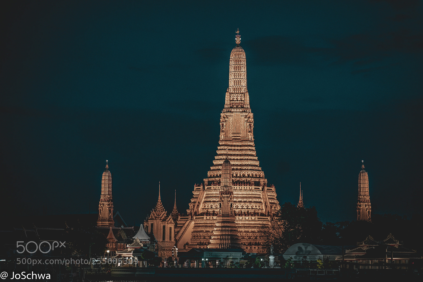 Sony a7R II sample photo. Wat arun photography