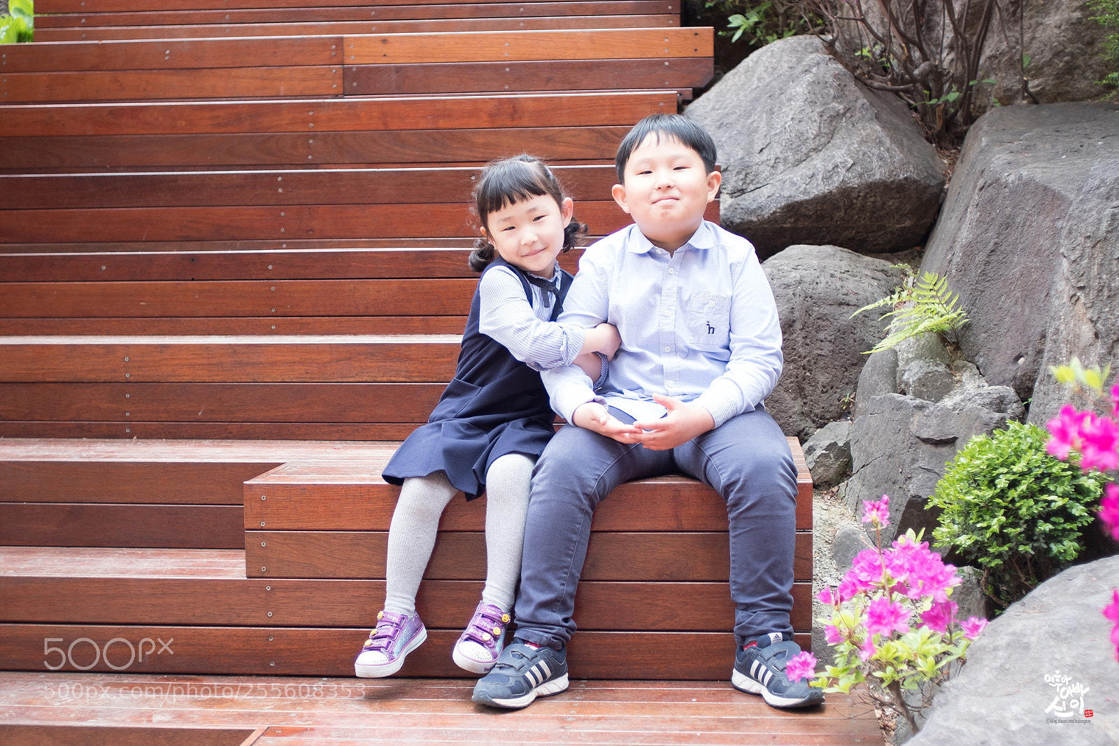 Fujifilm X-T2 sample photo. Brother & sister photography