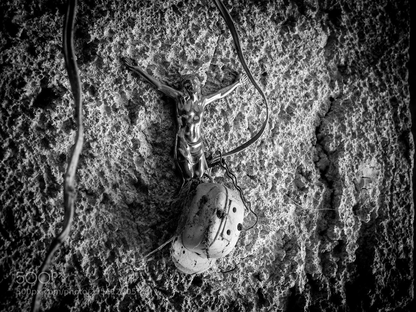 Olympus PEN-F sample photo. A forgotten jesus... photography