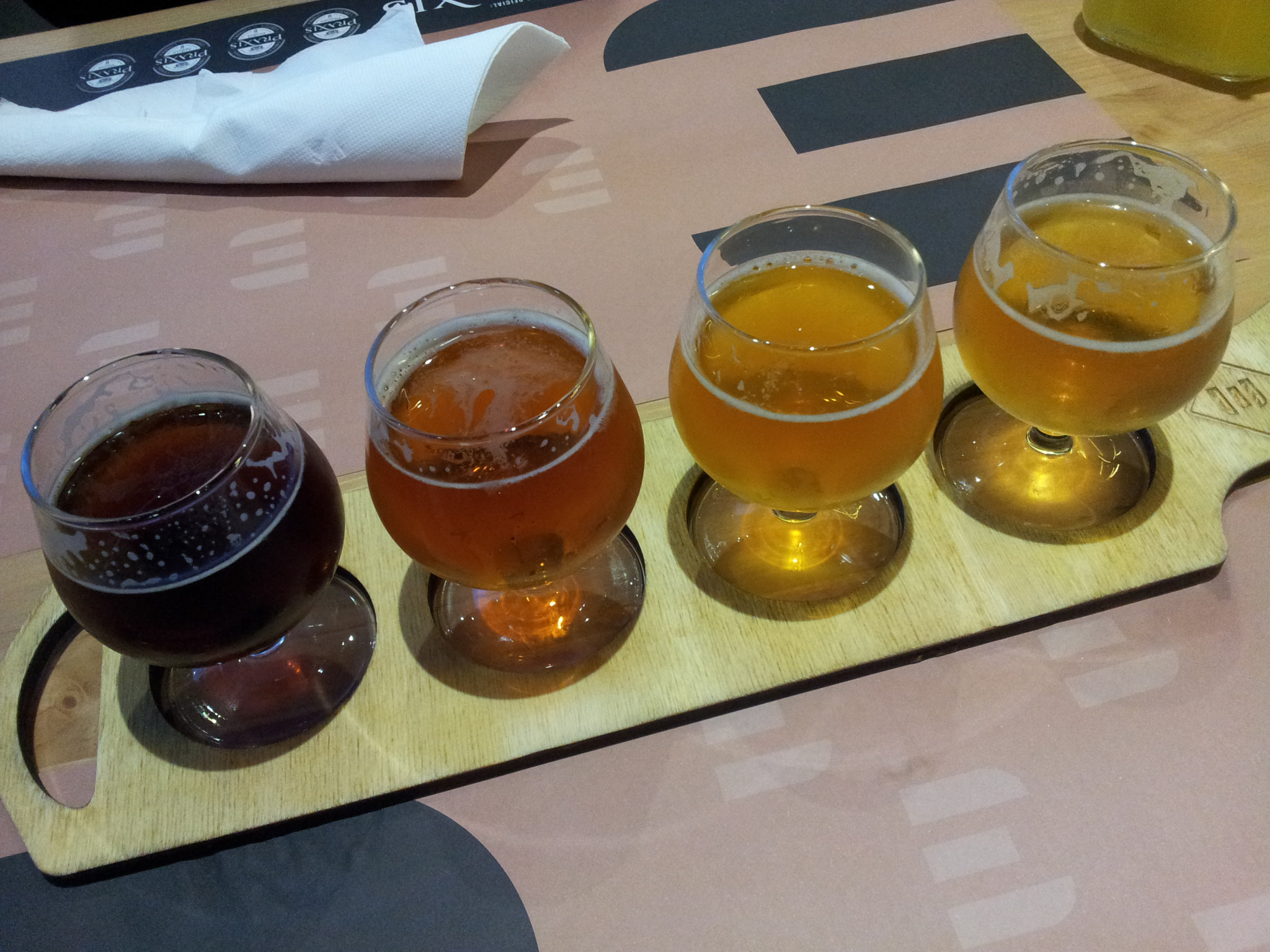Samsung Galaxy Note sample photo. Beers for many tastes photography