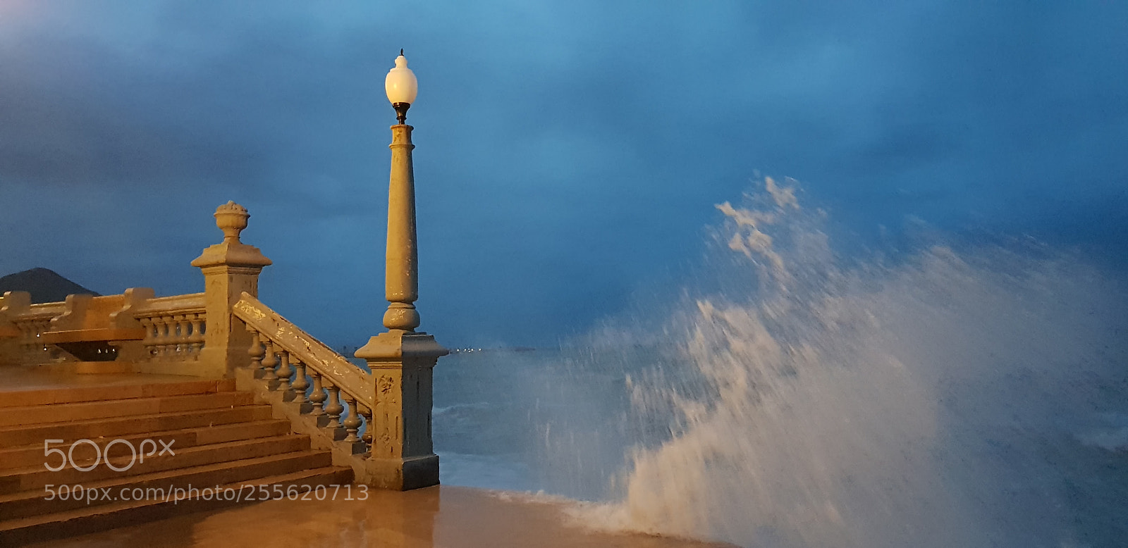 Samsung Galaxy S8 sample photo. Sitges,hora azul. photography