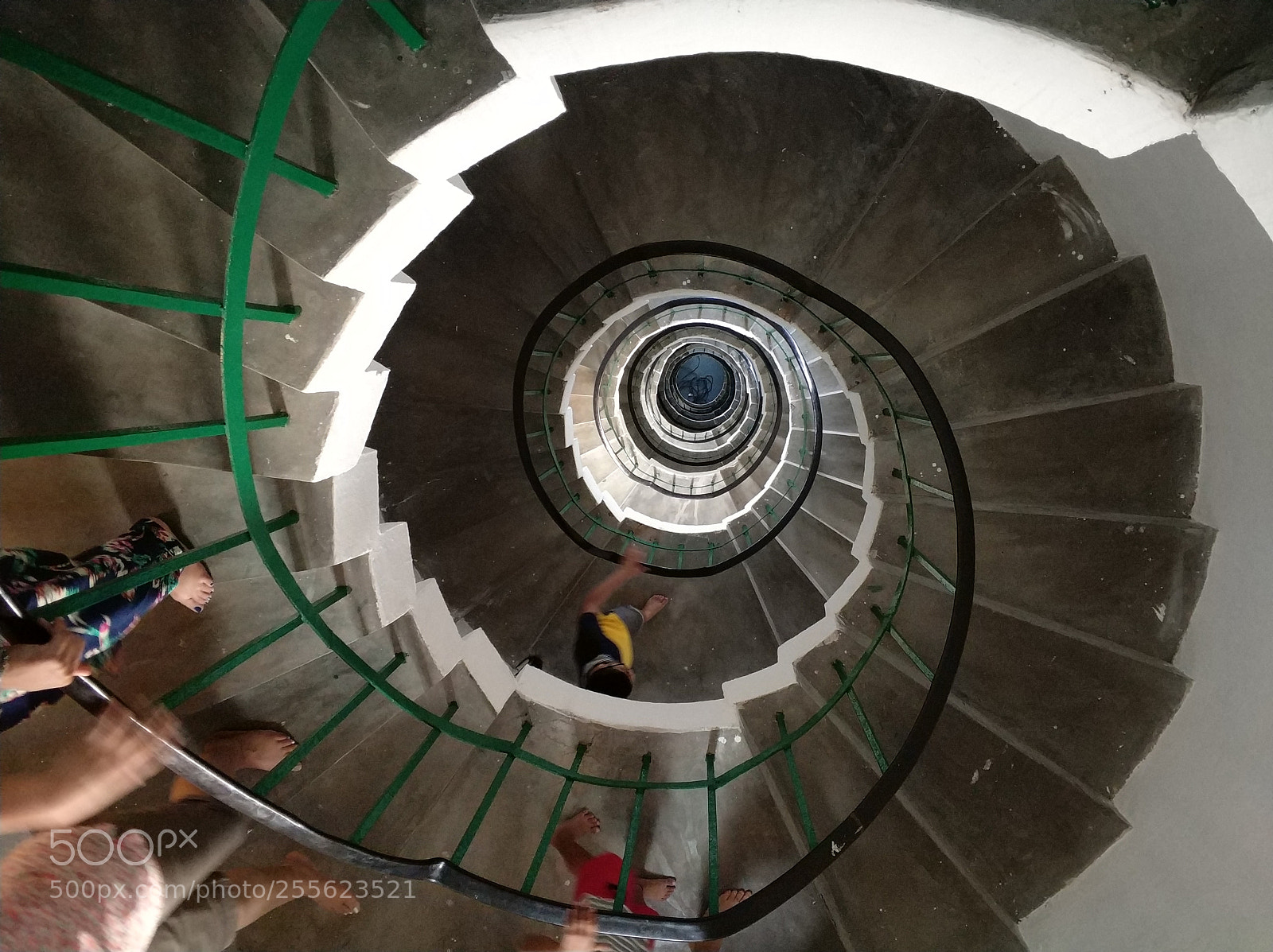 Xiaomi MI6 sample photo. Spiral down photography