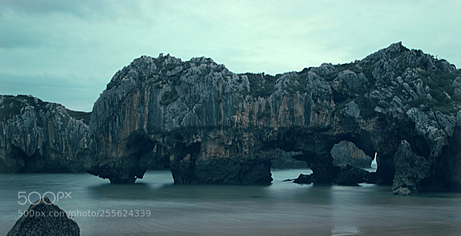 Nikon D3200 sample photo. Cuevas del mar (asturias ) . photography