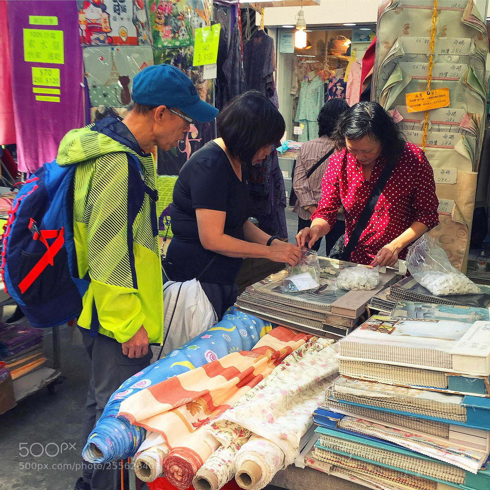 Apple iPhone 6 sample photo. Hong kong - mongkok photography