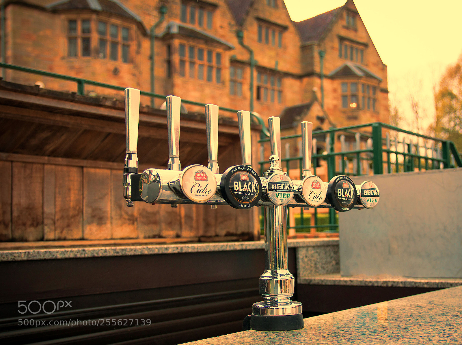 Canon EOS 70D sample photo. Quietly at the bar photography
