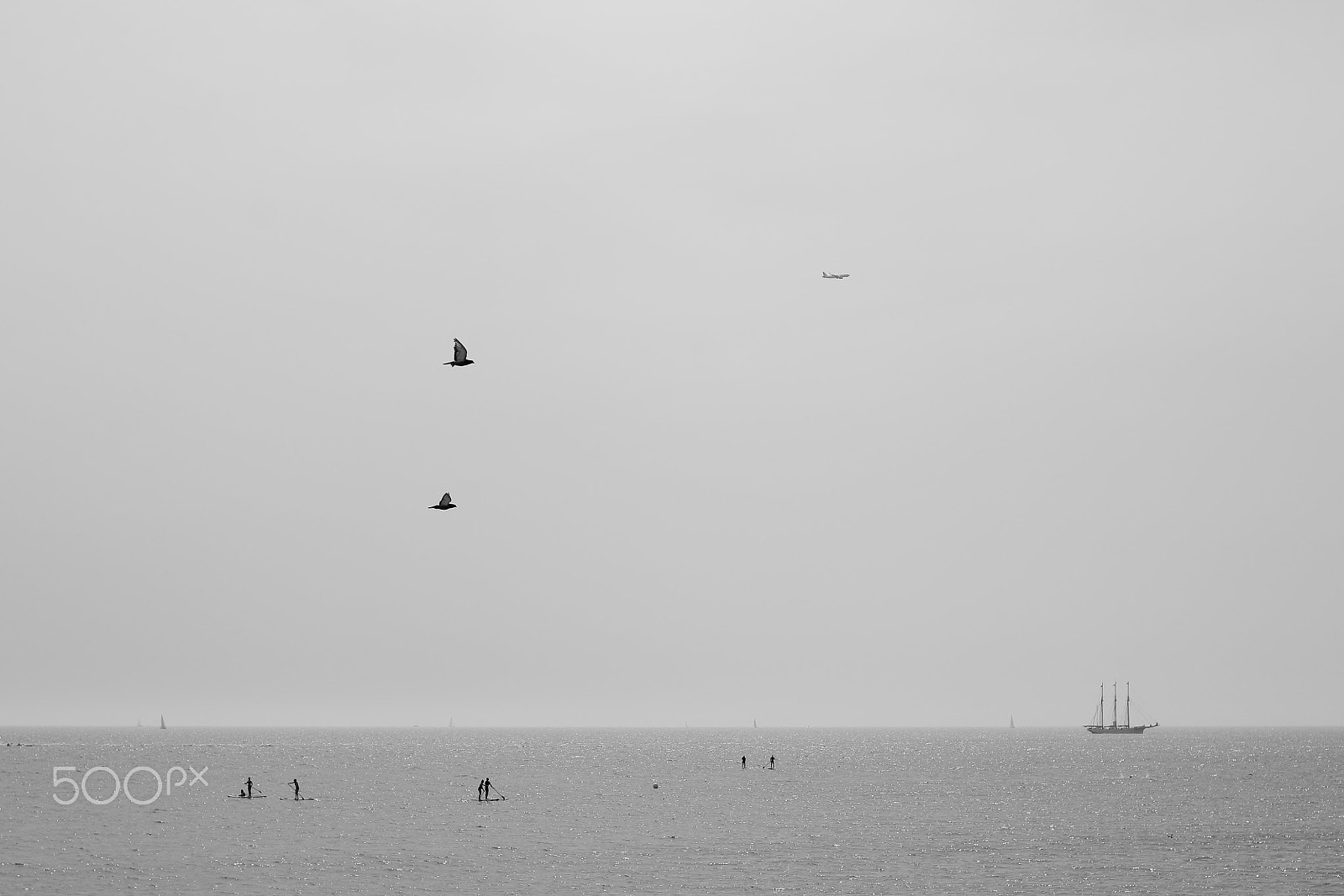 Canon EOS 1100D (EOS Rebel T3 / EOS Kiss X50) + Canon EF 50mm F1.8 STM sample photo. Playa de la barceloneta, spain photography