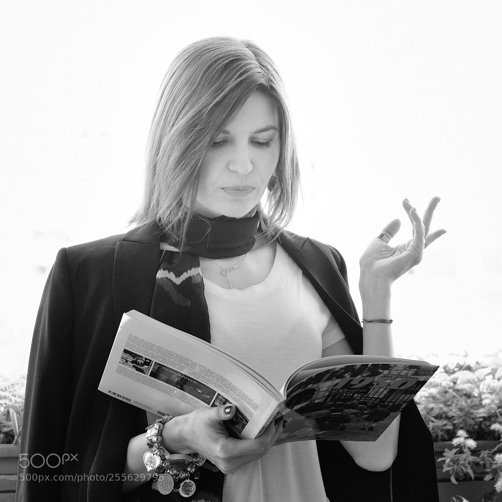Fujifilm X100F sample photo. B&w krii photography