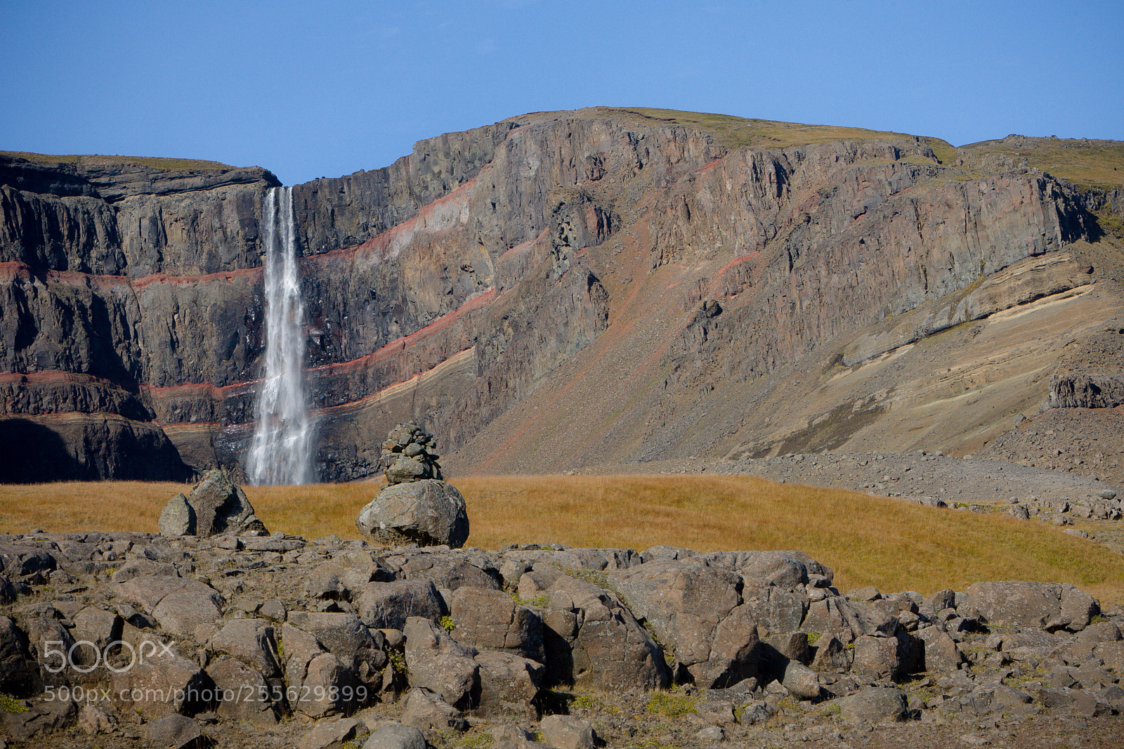 Canon EOS-1D Mark II N sample photo. Hengifoss photography