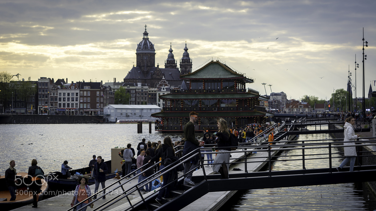 Nikon D5200 sample photo. Koningsdag celebrations amsterdam photography