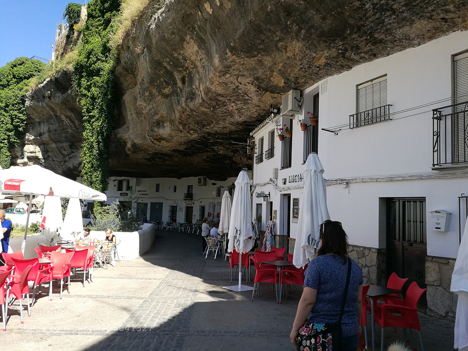 HUAWEI P9 sample photo. Walking down the cave photography