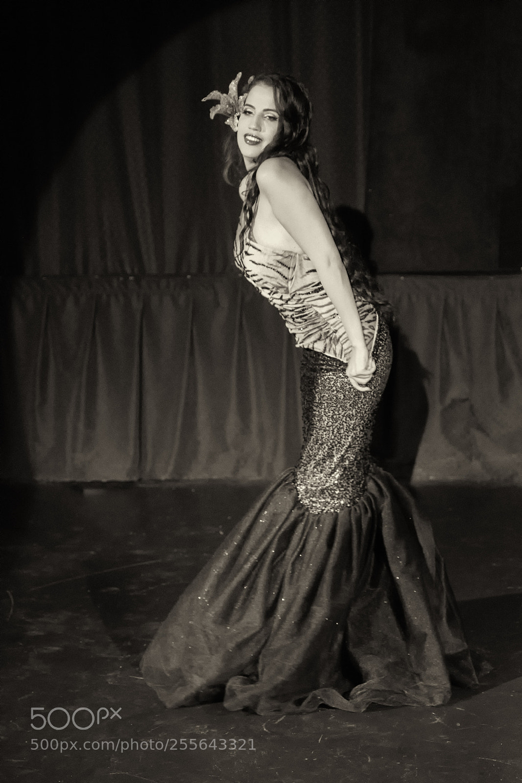 Fujifilm X-T2 sample photo. Vintage strip tease photography