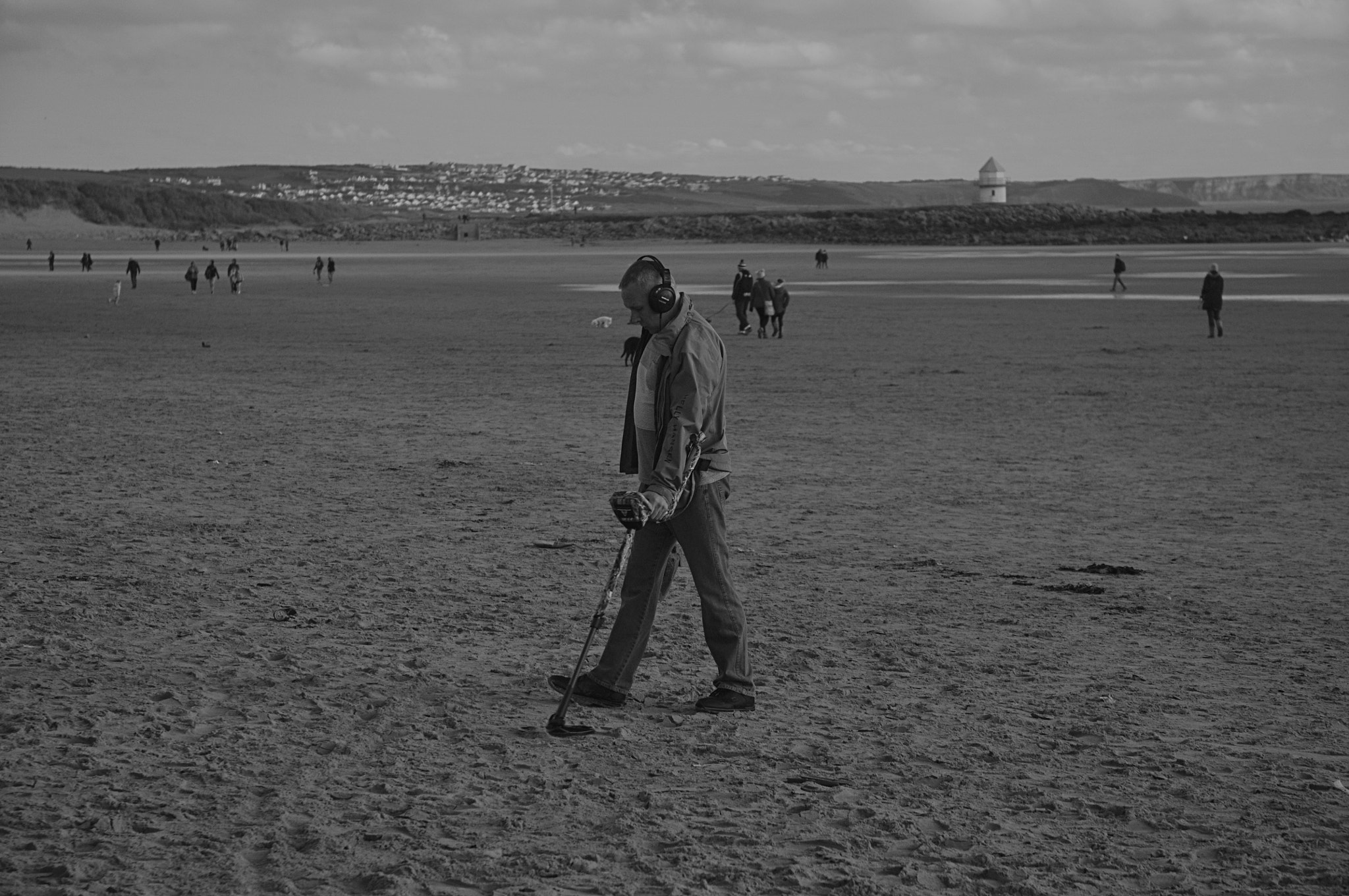 Nikon D300S sample photo. 20/12/2015 there`s got to be something - porthcawl photography