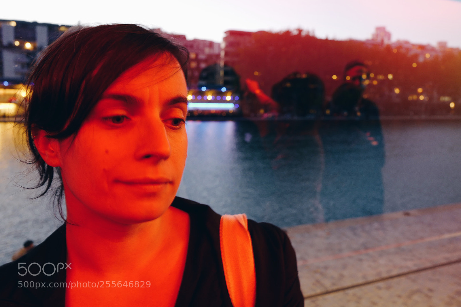 Leica Q (Typ 116) sample photo. Dream on red light photography
