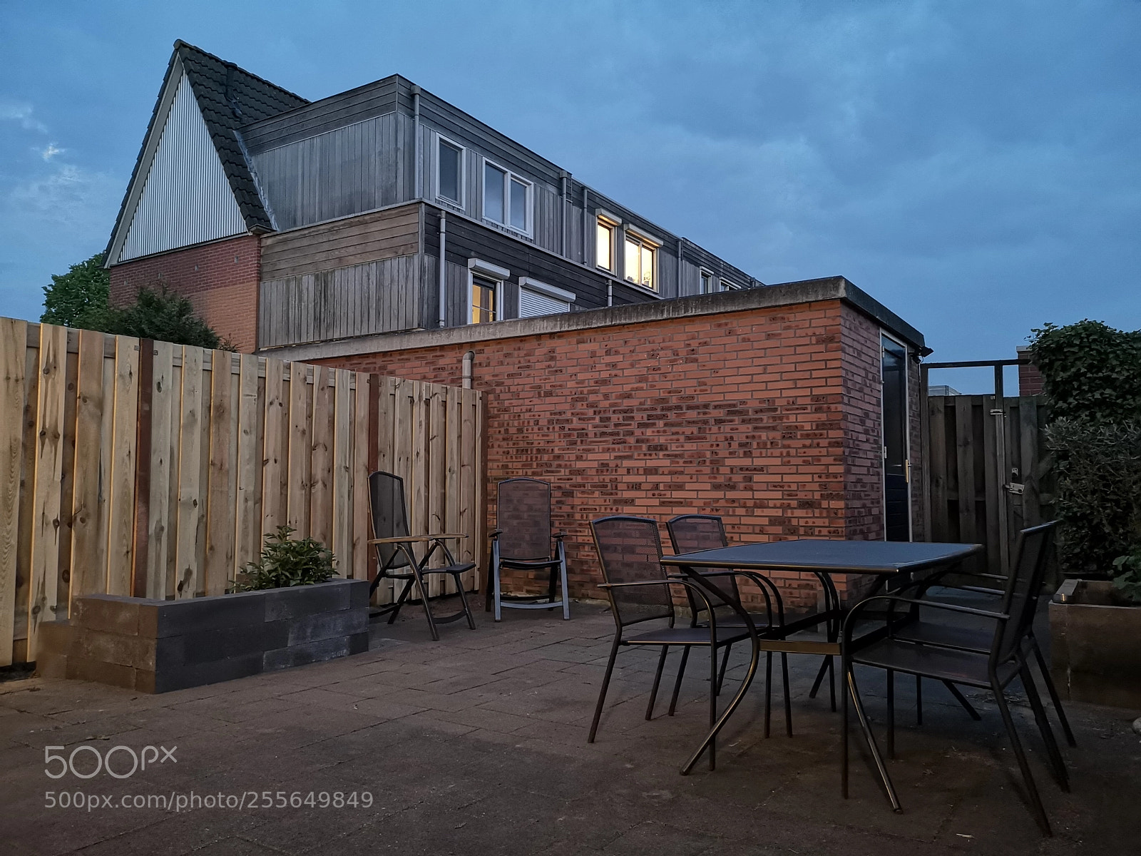 HUAWEI CLT-L29 sample photo. Fence photography