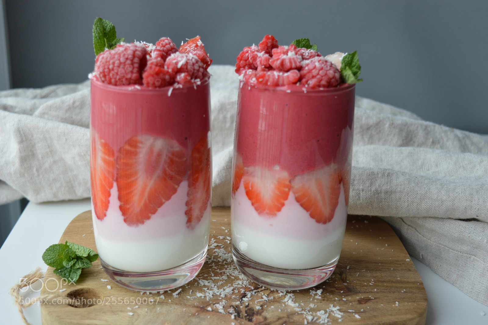 Nikon D3200 sample photo. Layered smoothies photography