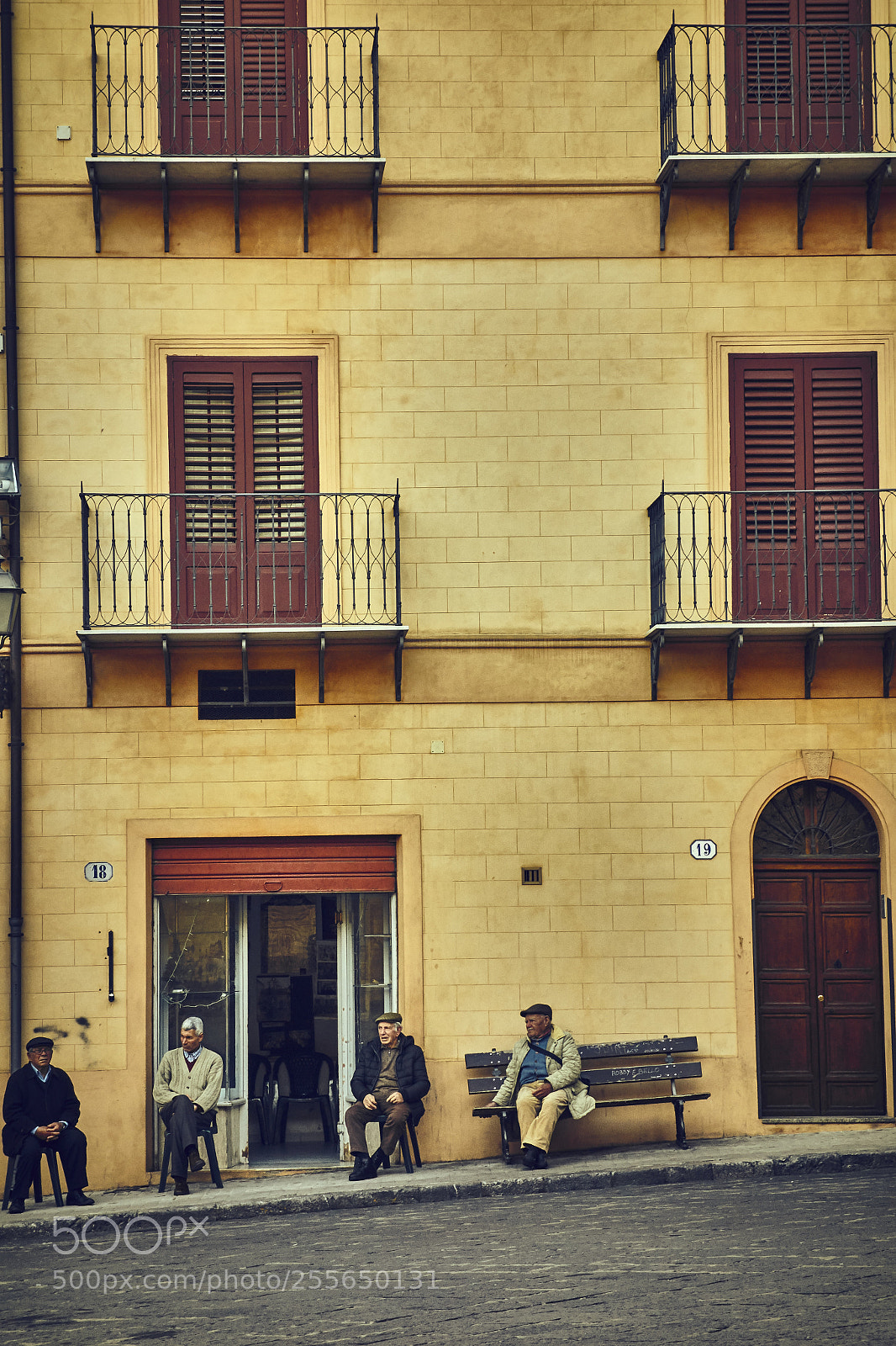 Sony Cyber-shot DSC-RX100 sample photo. Old men sitting in photography