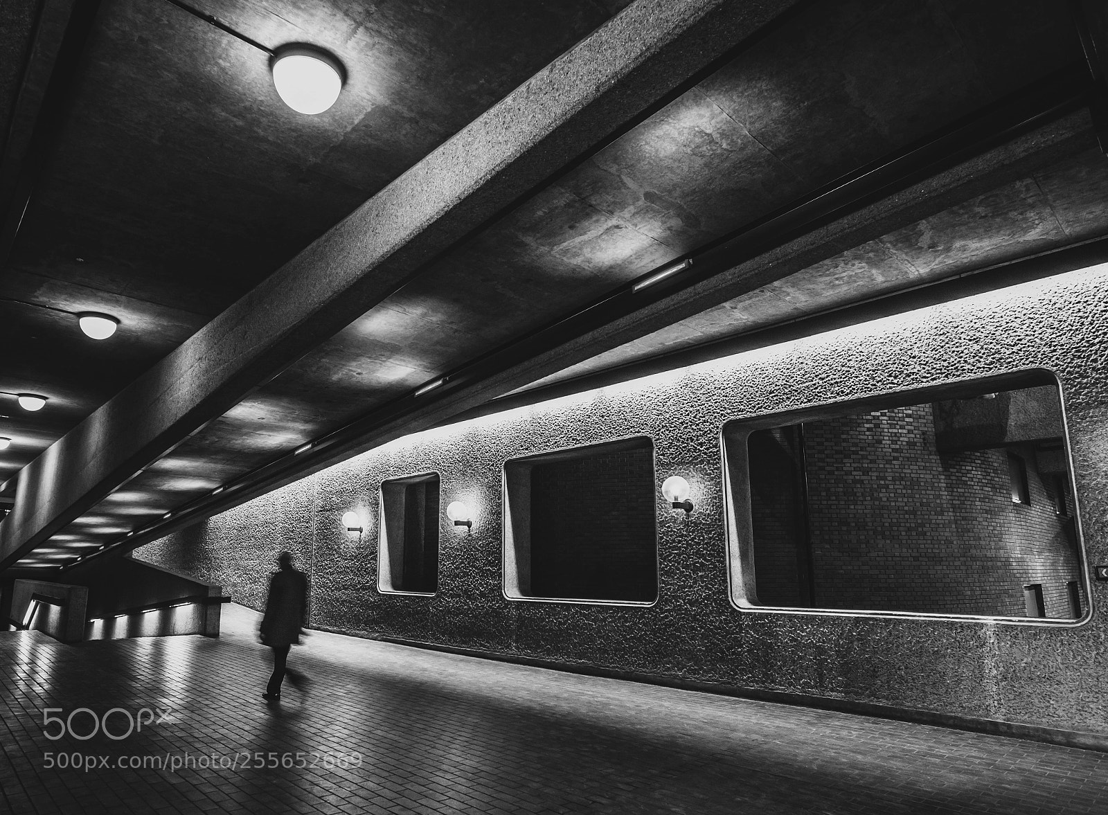 Canon EOS 5D Mark IV sample photo. Barbican walk photography