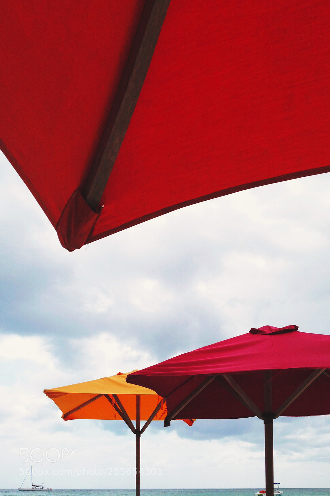 Apple iPhone 5 sample photo. On the beach somewhere photography