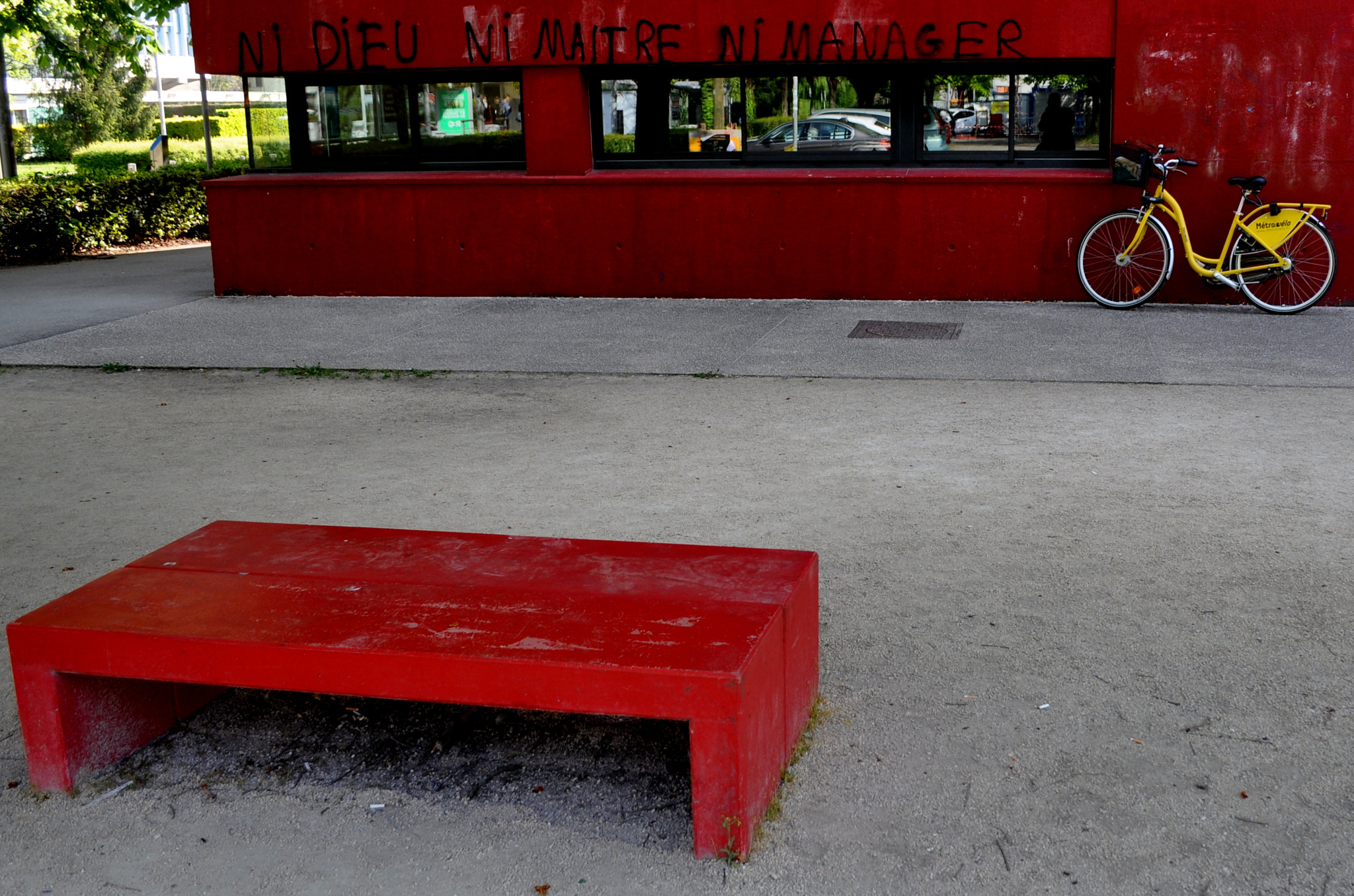 Nikon D90 sample photo. Neither god nor master ... photography