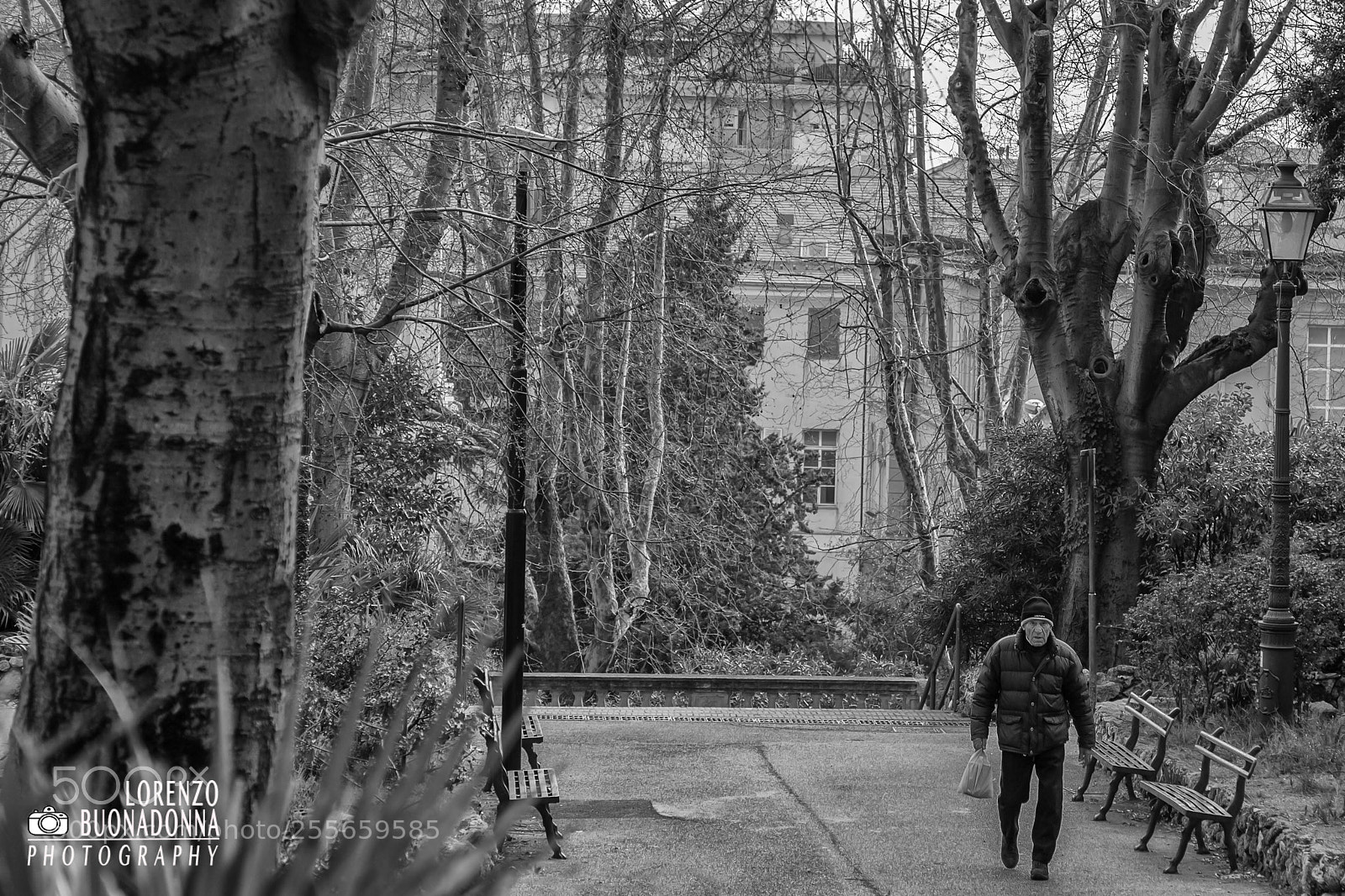 Canon EOS 6D sample photo. Walking in villa scassi photography