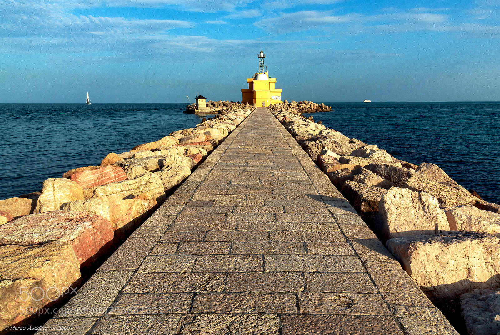 Canon EOS 70D sample photo. The lighthouse photography